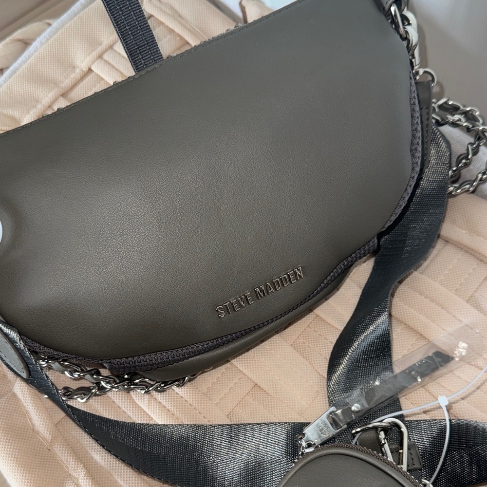 Gray Sparkle Crossbody Belt Bag - Picture 6 of 12